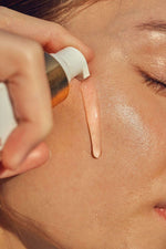 Load image into Gallery viewer, HG HoneyDew Gentle Exfoliating Salicylic Acid Cleanser