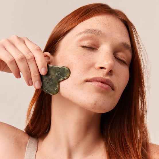 Authentic jade crystal heart-shape gua sha tool