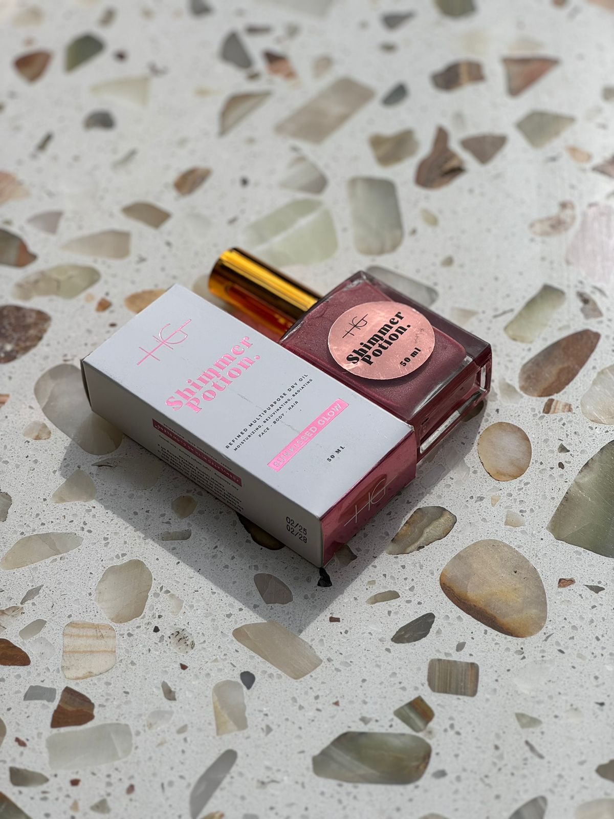 Shimmering Potion l Body and Face Hydrating Shimmering Dry Oil