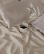 Load image into Gallery viewer, Satin Silk Organic Beauty Pillowcase
