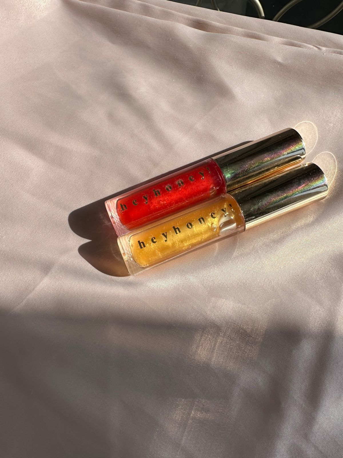 HeyHoney Tinted Lip Oil | Sparkly Mango | with SPF (10 ML)