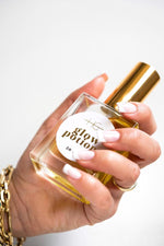 Load image into Gallery viewer, Glow Potion Multifunctional Dry Oil
